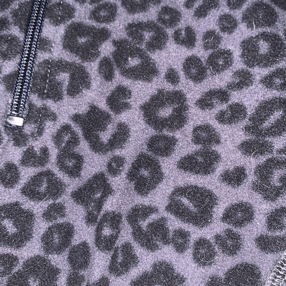 Black cheetah print fleecy quarter zip - Picture 2 of 4